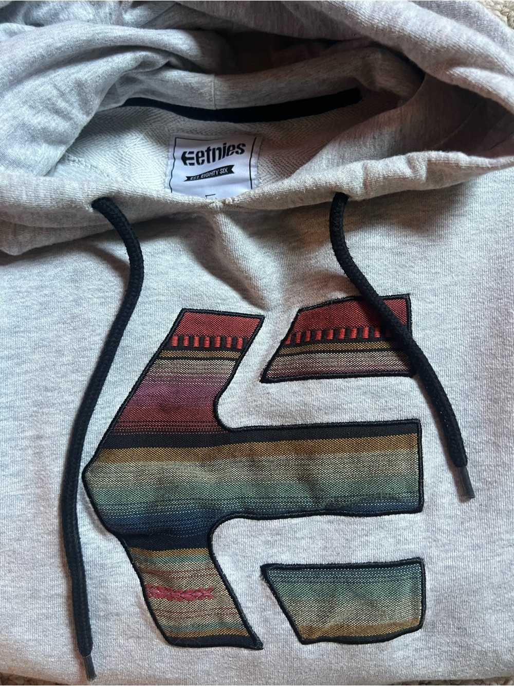 Etnies Gray Hoodie with Striped Chest Logo